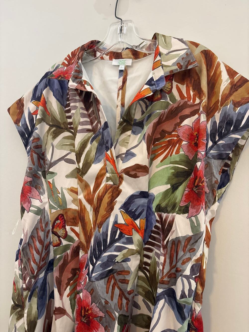 Jade Helody Tam Women's Fit & Darts Leaf Mosaic V-Neck Dress Size L
